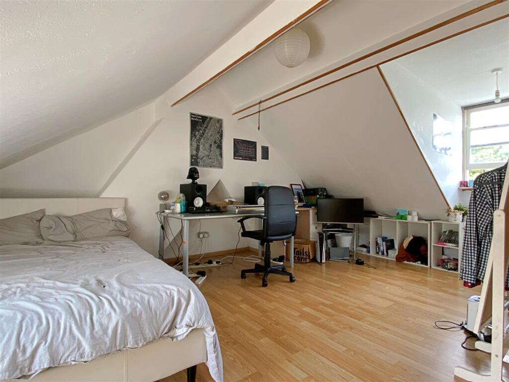 5 bed House Share for rent in Brighton and Hove. From Bishop Sullivan - Brighton