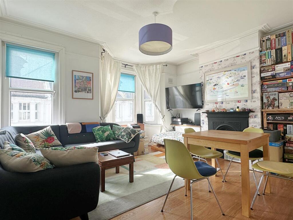 2 bed 1st Floor Flat for rent in Brighton and Hove. From Bishop Sullivan - Brighton