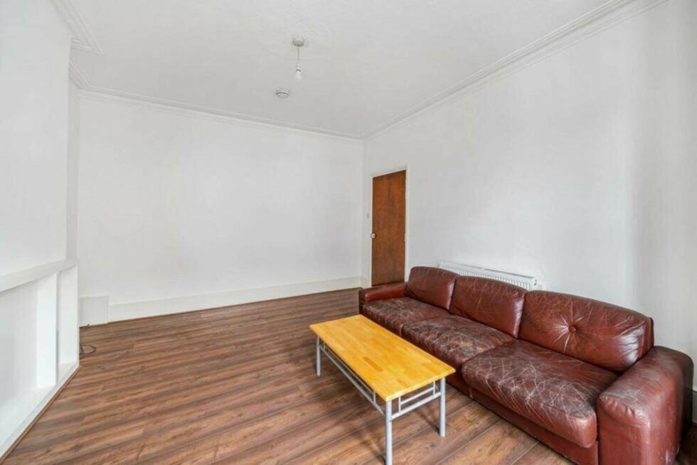 4 bed Flat for rent in Wood Green. From Black Katz - Camden