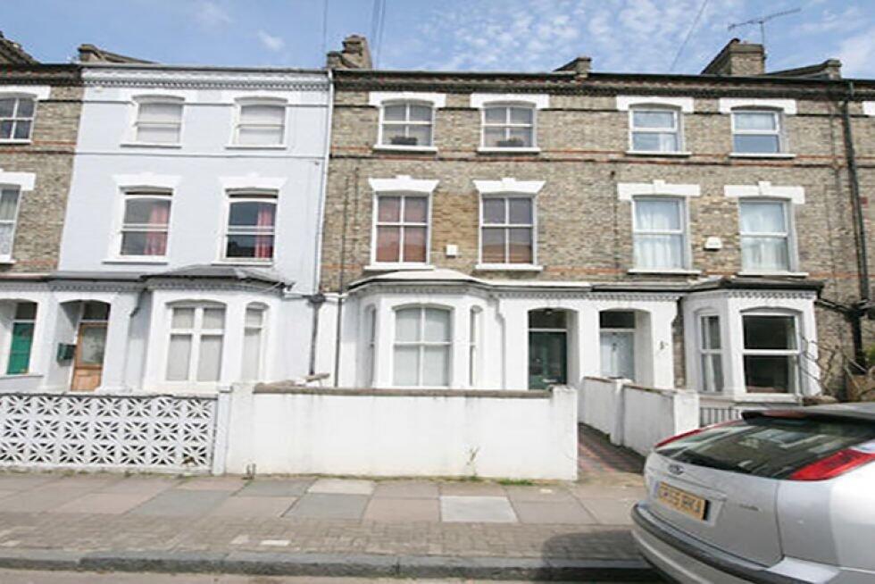 5 bed 1st Floor Flat for rent in Stoke Newington. From Black Katz - Camden