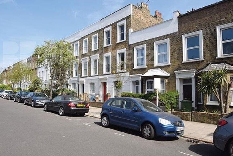 1 bed 1st Floor Flat for rent in Stoke Newington. From Black Katz - Camden