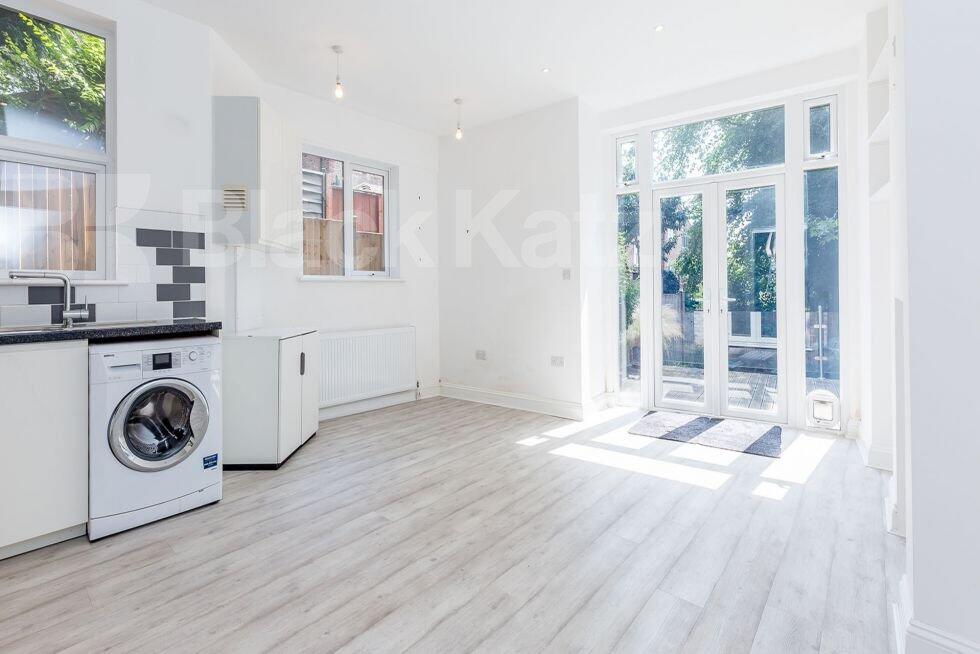 2 bed 1st Floor Flat for rent in Hornsey. From Black Katz - Camden