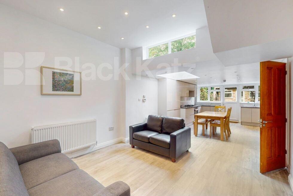 6 bed 1st Floor Flat for rent in Stoke Newington. From Black Katz - Camden 6 bed 1st Floor Flat for rent in Stoke Newington. From Black Katz - Camden