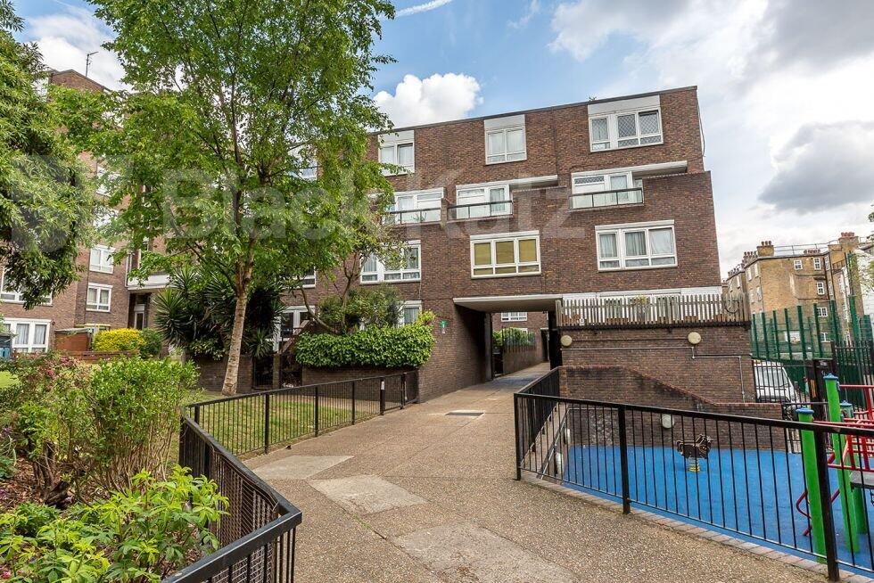 3 bed 1st Floor Flat for rent in Camden Town. From Black Katz - Camden