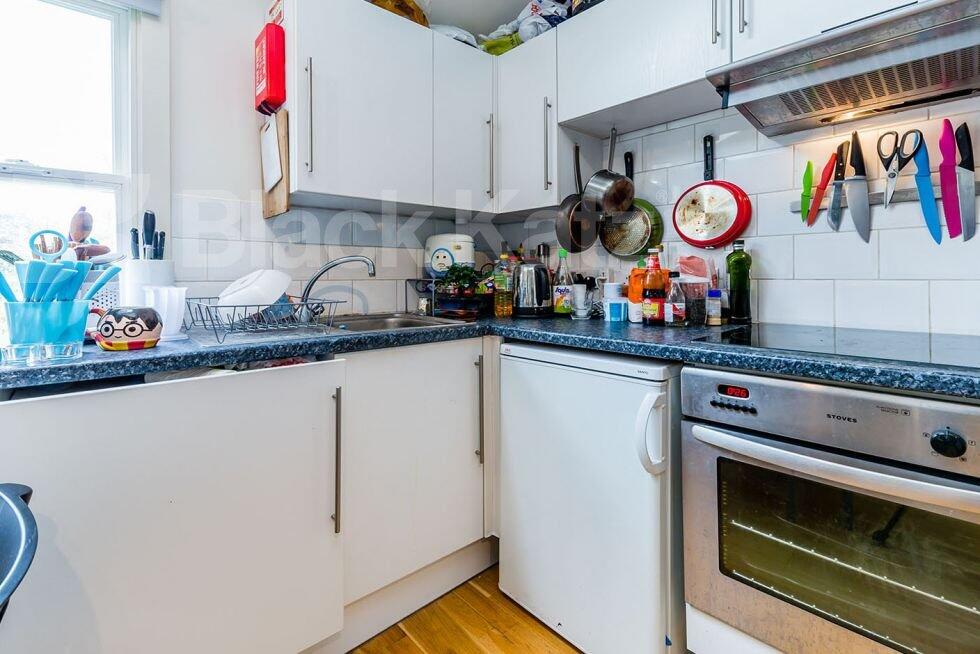 6 bed 1st Floor Flat for rent in Camden Town. From Black Katz - Camden