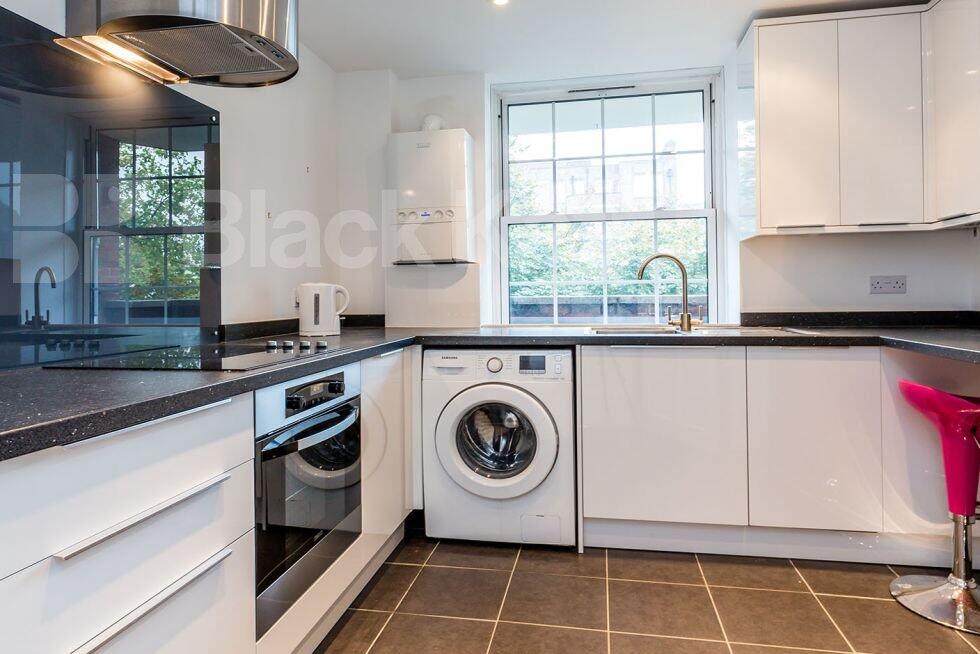 4 bed 1st Floor Flat for rent in Camden Town. From Black Katz - Camden