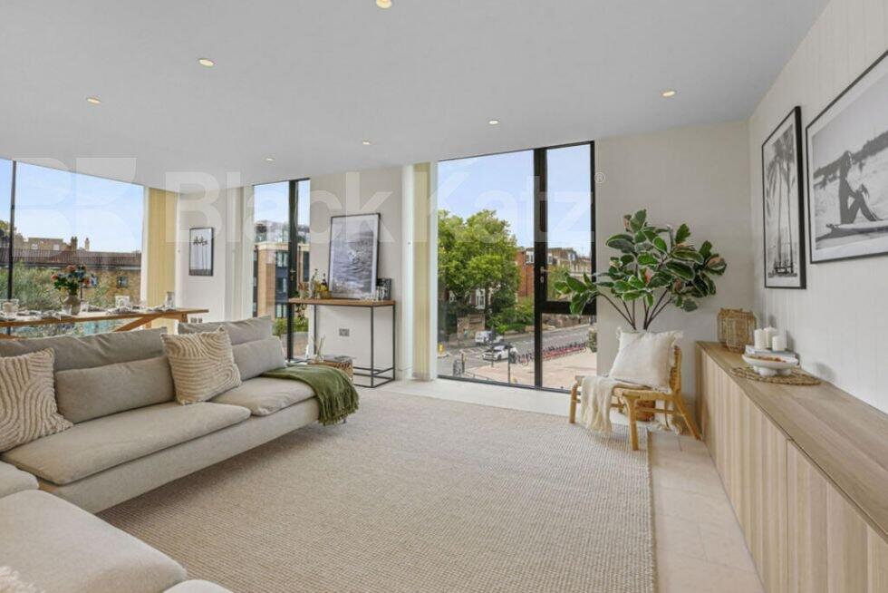 3 bed 1st Floor Flat for rent in Camden Town. From Black Katz - Camden