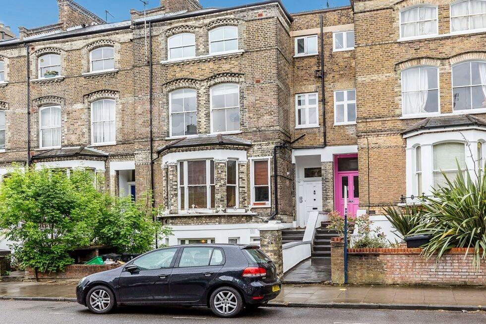 4 bed 1st Floor Flat for rent in Camden Town. From Black Katz - Camden