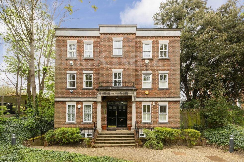 3 bed 1st Floor Flat for rent in Hornsey. From Black Katz - Camden