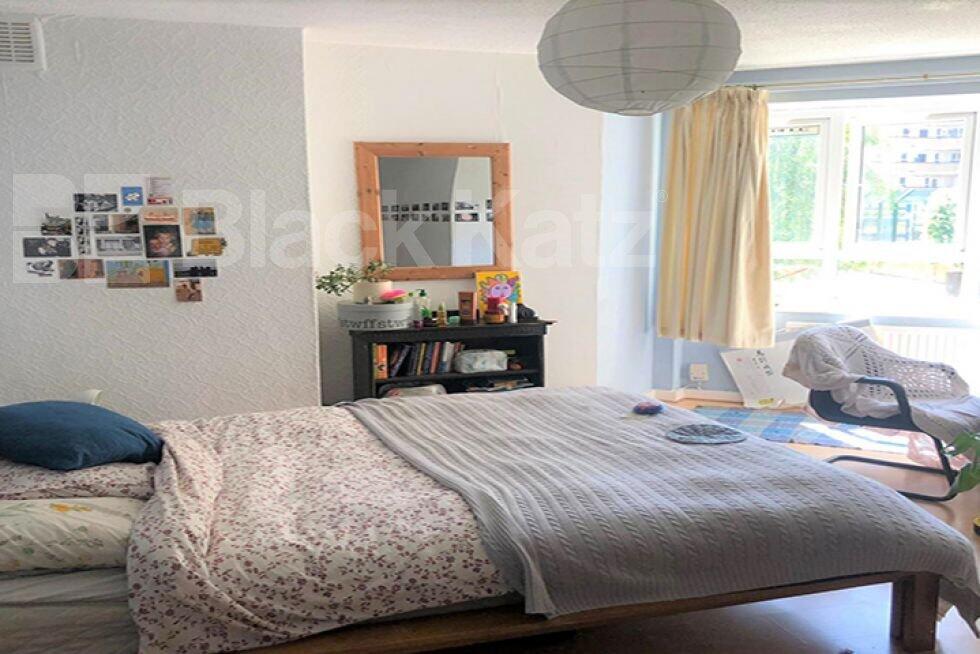 4 bed 1st Floor Flat for rent in Camden Town. From Black Katz - Camden