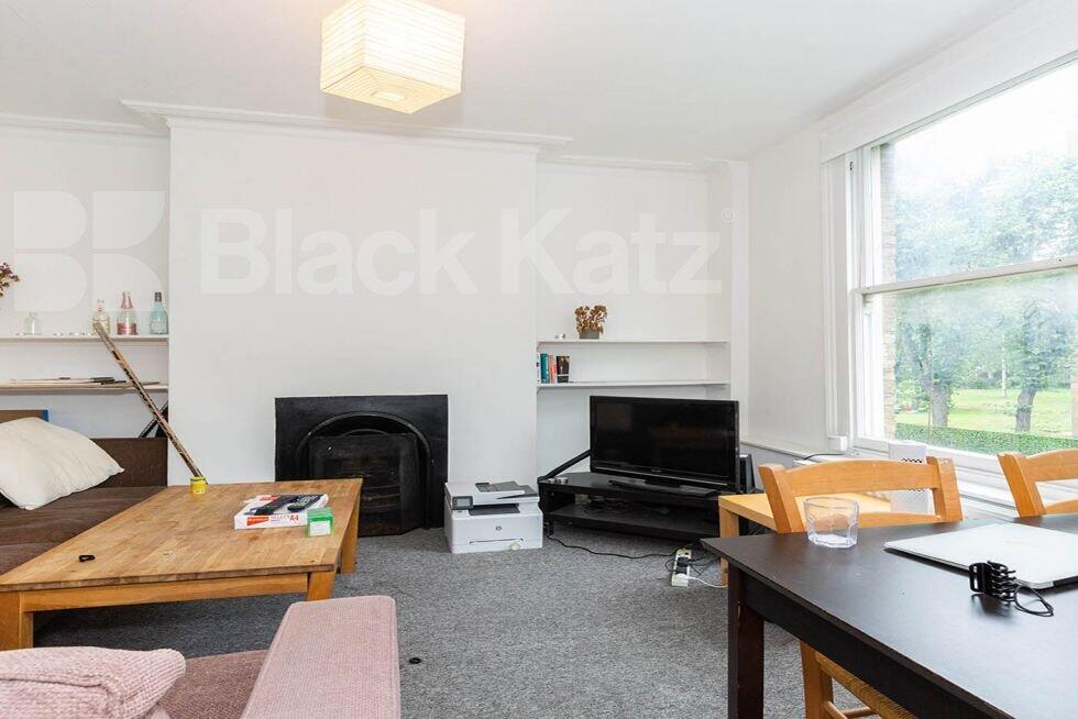 4 bed 1st Floor Flat for rent in Camden Town. From Black Katz - Camden