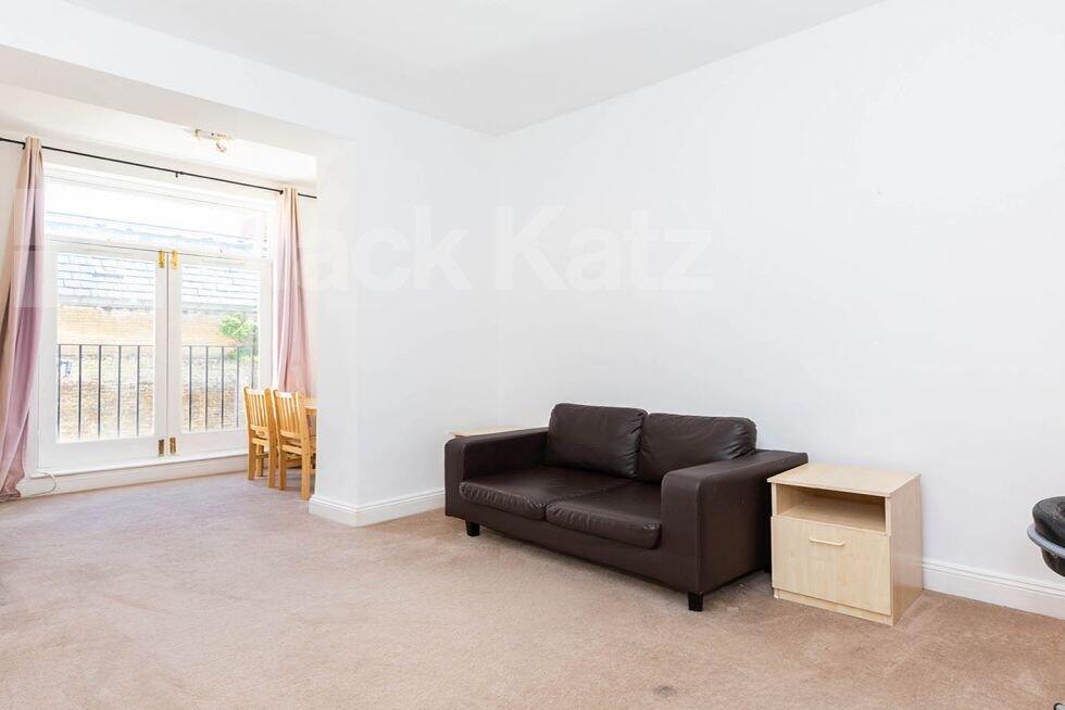 1 bed 1st Floor Flat for rent in Camden Town. From Black Katz - Camden