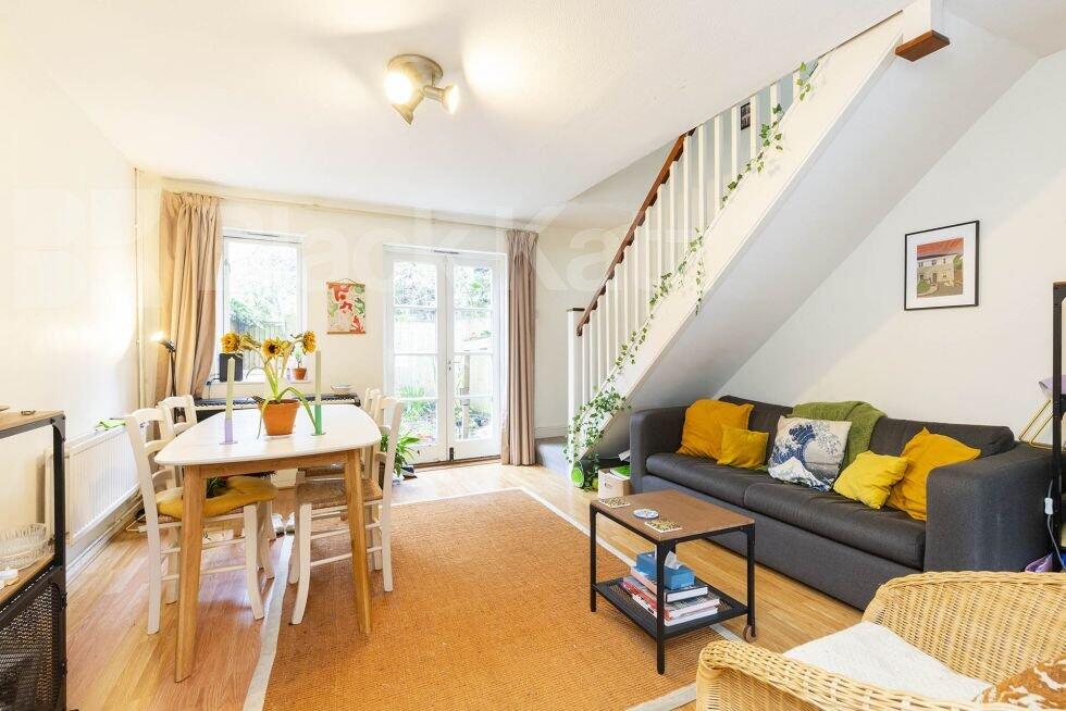 2 bed 1st Floor Flat for rent in Camden Town. From Black Katz - Camden
