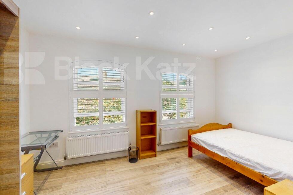 6 bed 1st Floor Flat for rent in Stoke Newington. From Black Katz - Camden
