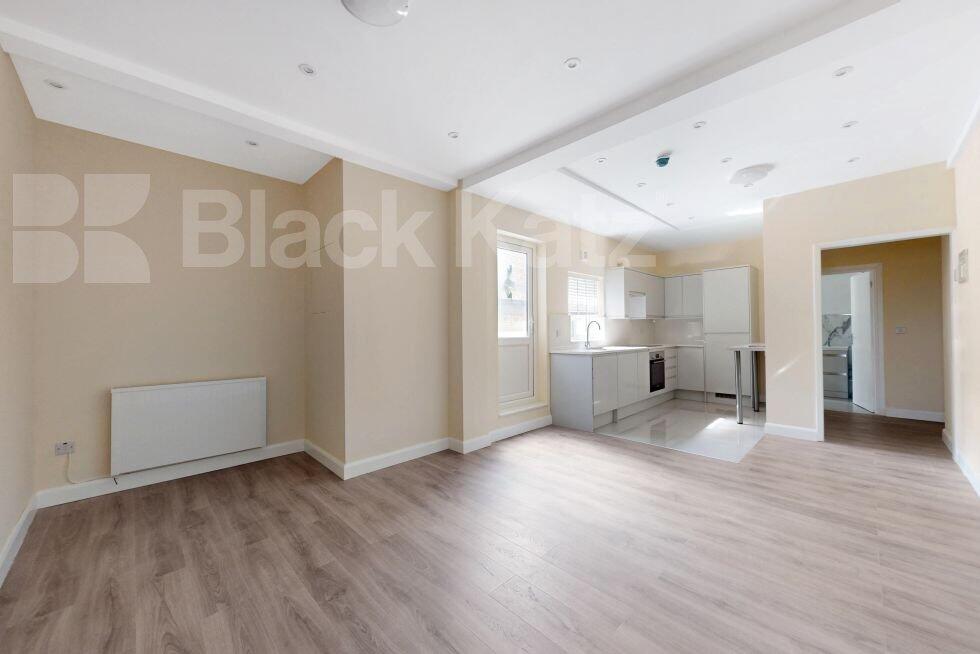 2 bed 1st Floor Flat for rent in Westminster. From Black Katz - Camden