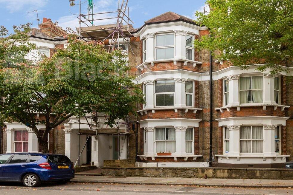 2 bed 1st Floor Flat for rent in Camden Town. From Black Katz - Camden