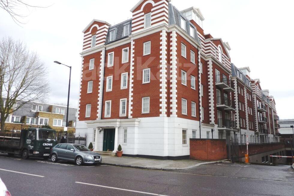 3 bed 1st Floor Flat for rent in Camden Town. From Black Katz - Camden 3 bed 1st Floor Flat for rent in Camden Town. From Black Katz - Camden