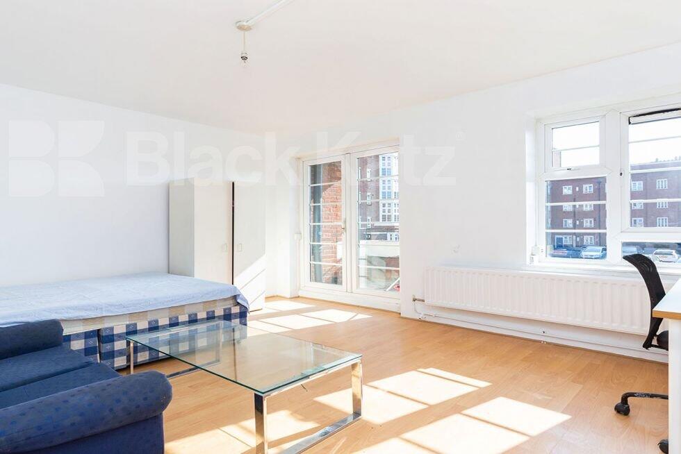 3 bed 1st Floor Flat for rent in Camden Town. From Black Katz - Camden
