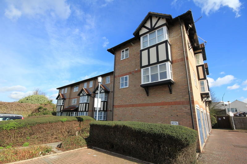 1 bed 1st Floor Flat for rent in Romford. From Brian Thomas Estate Agents - Chadwell Heath