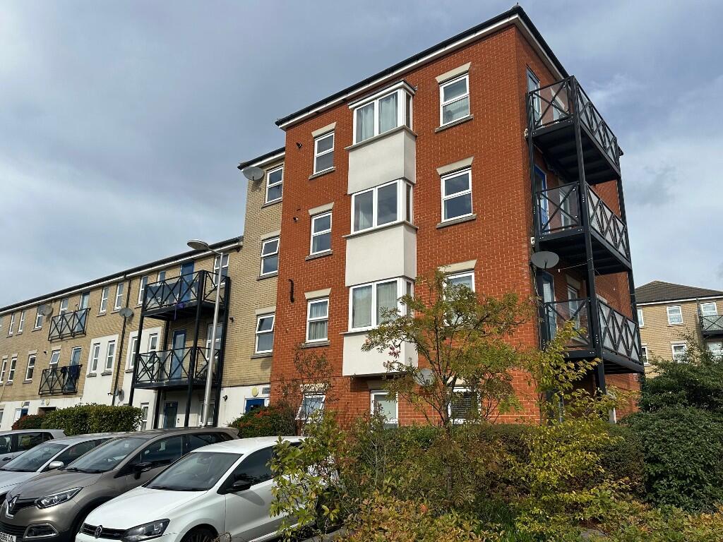 2 bed Apartment for rent in Ilford. From Brian Thomas Estate Agents - Chadwell Heath 2 bed Apartment for rent in Ilford. From Brian Thomas Estate Agents - Chadwell Heath
