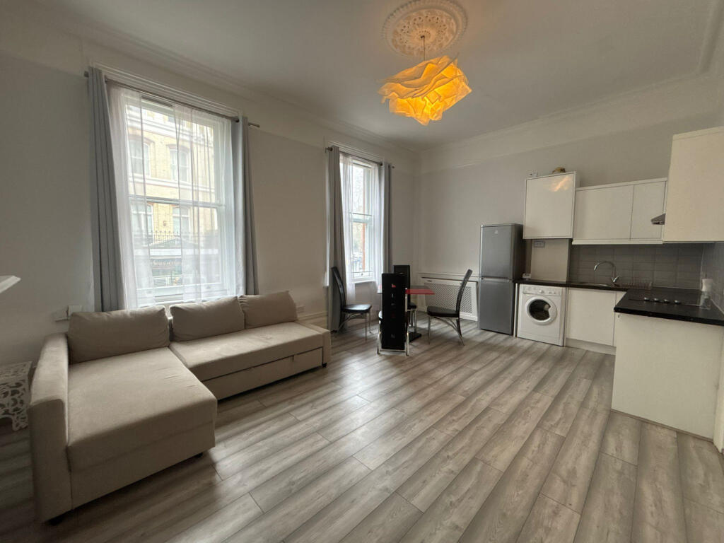 1 bed 1st Floor Flat for rent in London. From Broadway & West - London