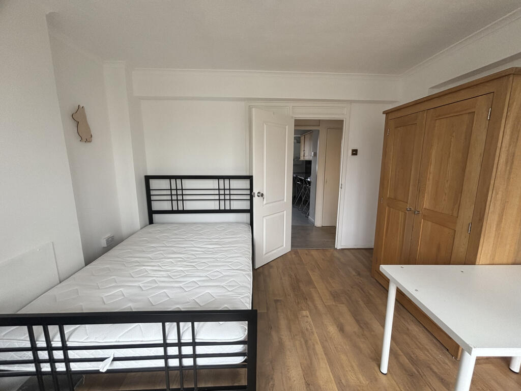 2 bed 1st Floor Flat for rent in Hammersmith. From Broadway & West - London 2 bed 1st Floor Flat for rent in Hammersmith. From Broadway & West - London