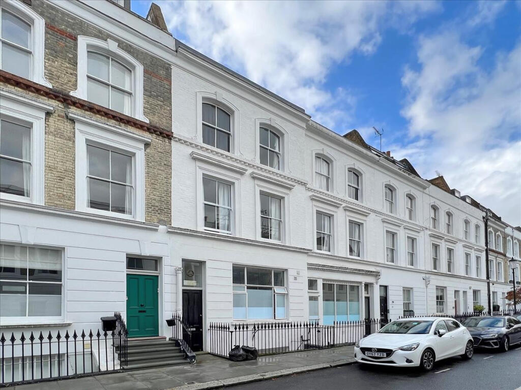 4 bed Mid Terraced House for rent in London. From Broadway & West - London