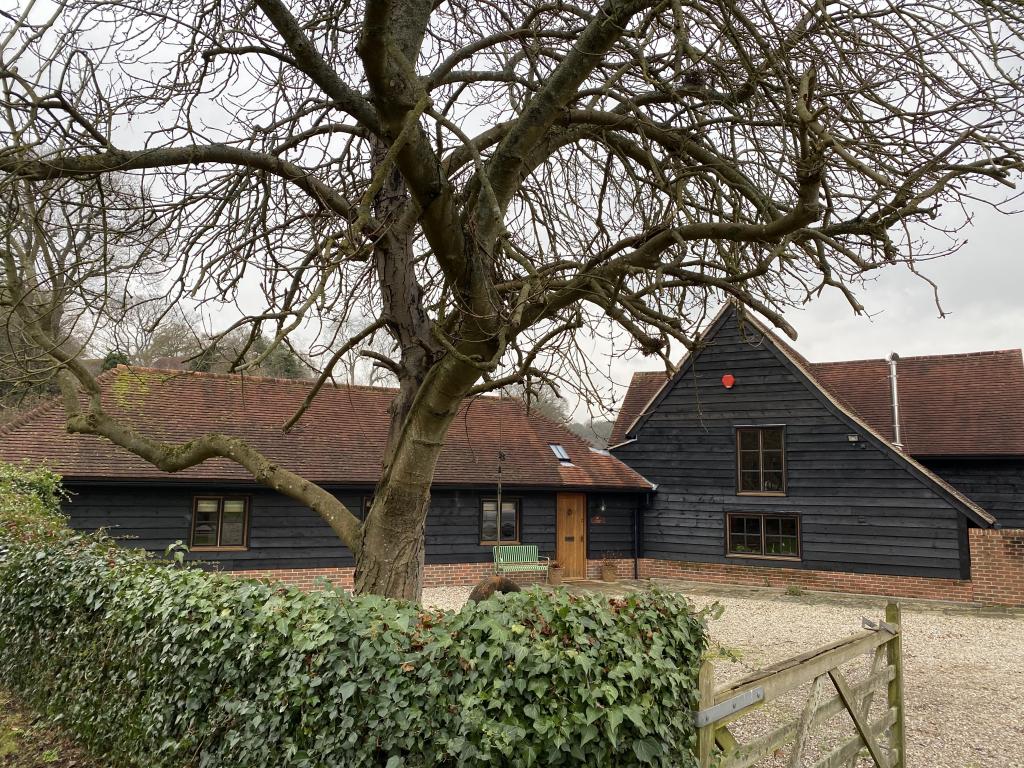 4 bed Barn Conversion for rent in Fawley. From Brookstones Property Solutions - Henley-On-Thames