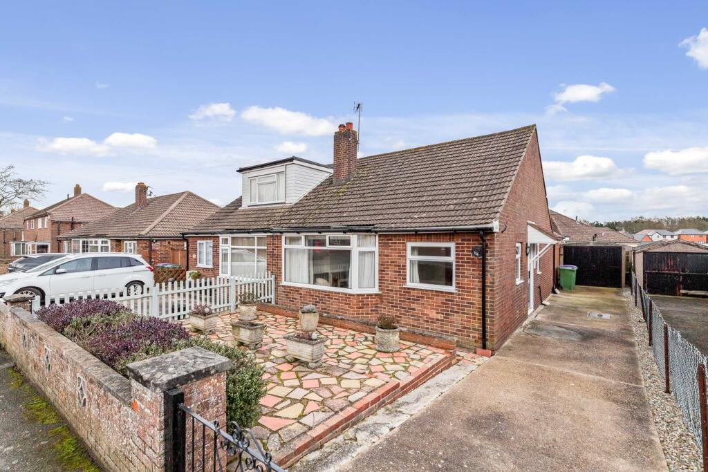 2 bed Semi-detached bungalow for rent in Folkestone. From Burnap & Abel - Folkestone 2 bed Semi-detached bungalow for rent in Folkestone. From Burnap & Abel - Folkestone