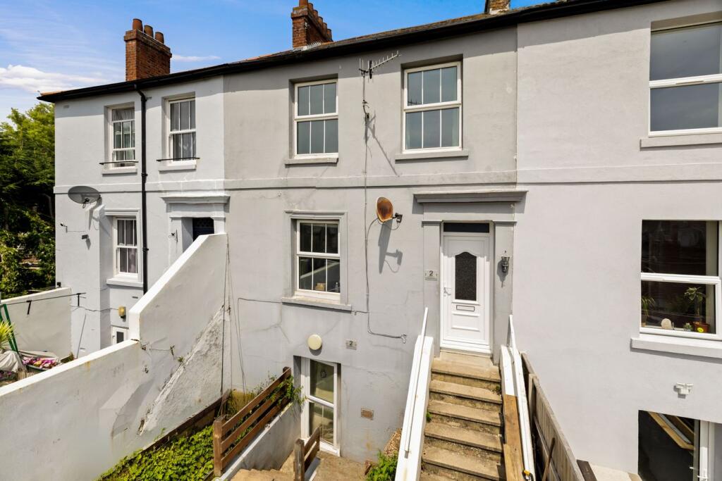 3 bed Apartment for rent in Hythe. From Burnap & Abel - Folkestone 3 bed Apartment for rent in Hythe. From Burnap & Abel - Folkestone