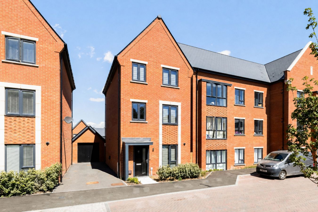 4 bed Detached for rent in Folkestone. From Burnap & Abel - Folkestone