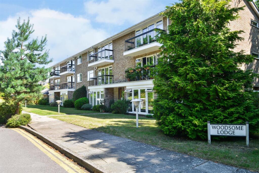 2 bed Apartment for rent in Weybridge. From Butlers Property Online - Weybridge