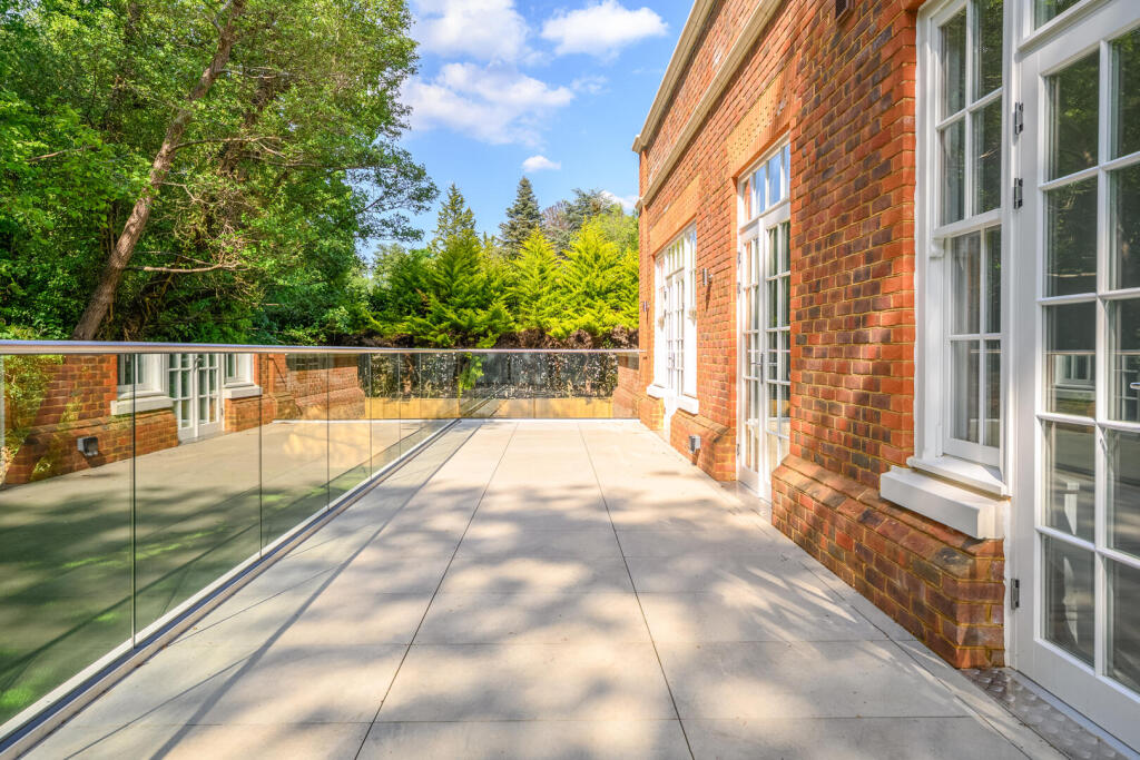 0 bed House (unspecified) for rent in Sunningdale. From Butlers Property Online - Weybridge