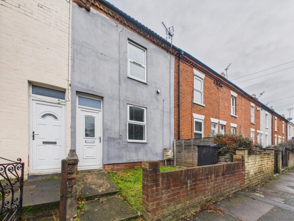 2 bed Mid Terraced House for rent in Gloucester. From CGT Lettings - Cheltenham
