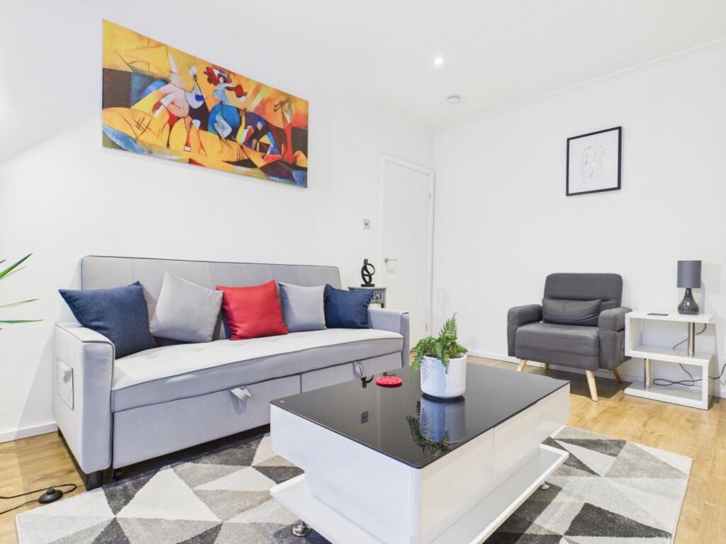 1 bed Apartment for rent in Tewkesbury. From CGT Lettings - Cheltenham