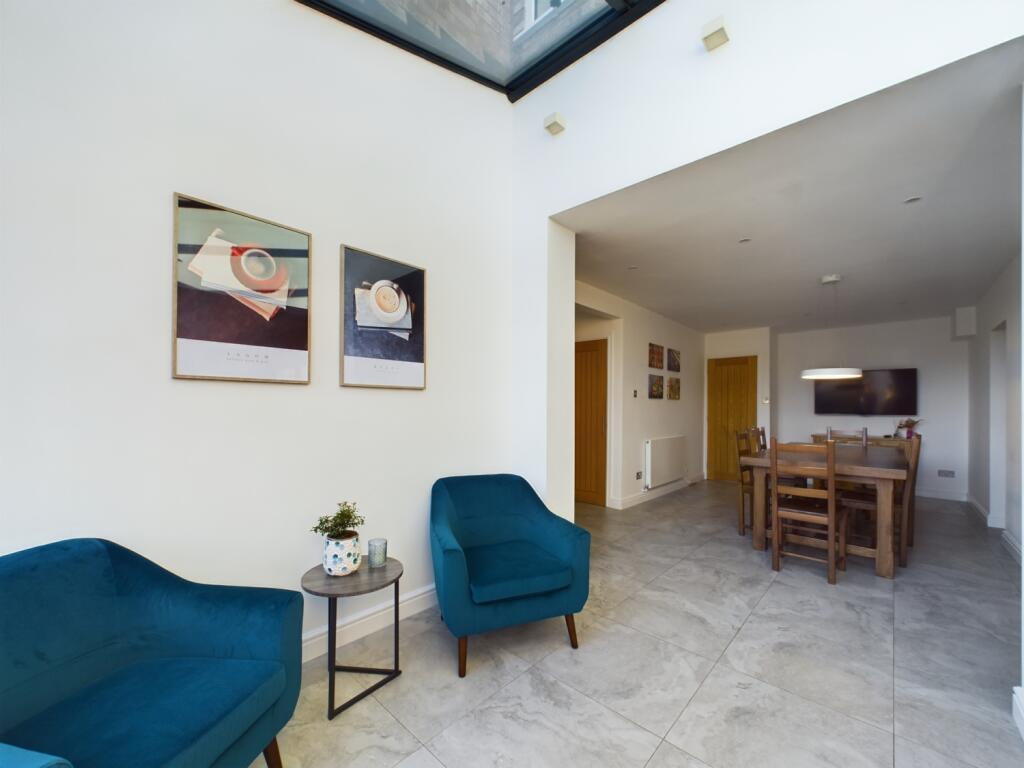 5 bed Detached for rent in Cheltenham. From CGT Lettings - Cheltenham