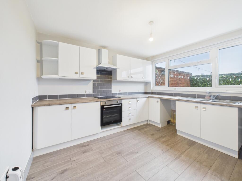 3 bed Duplex for rent in Tewkesbury. From CGT Lettings - Cheltenham 3 bed Duplex for rent in Tewkesbury. From CGT Lettings - Cheltenham