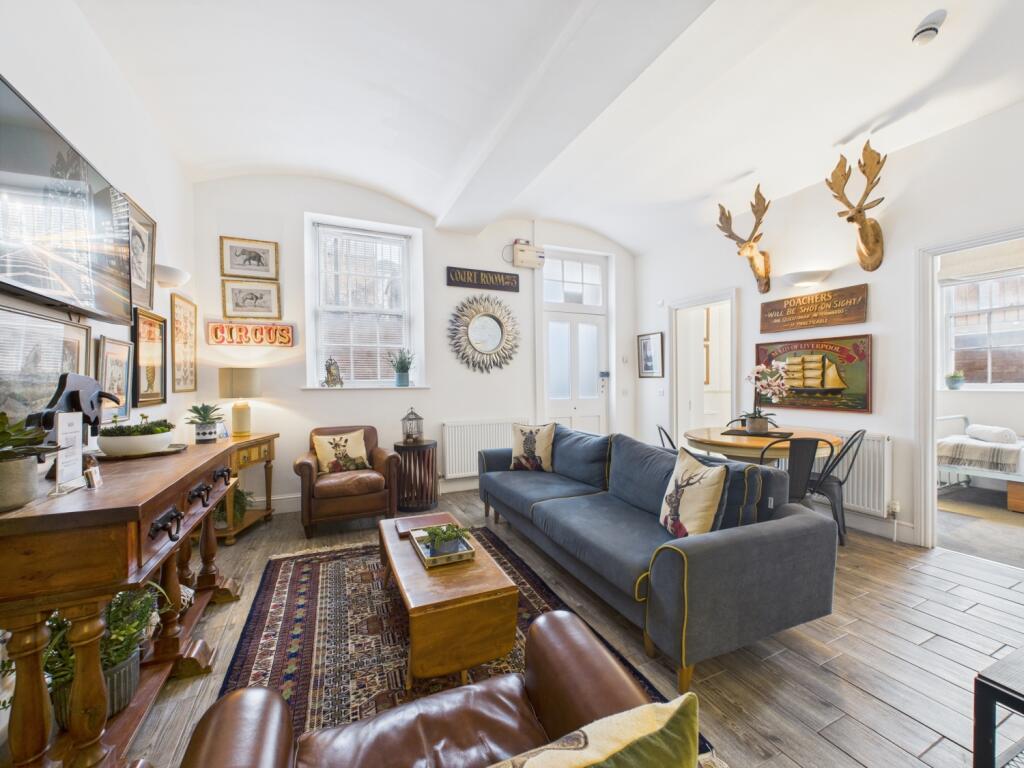 2 bed Apartment for rent in Gloucester. From CGT Lettings - Cheltenham 2 bed Apartment for rent in Gloucester. From CGT Lettings - Cheltenham