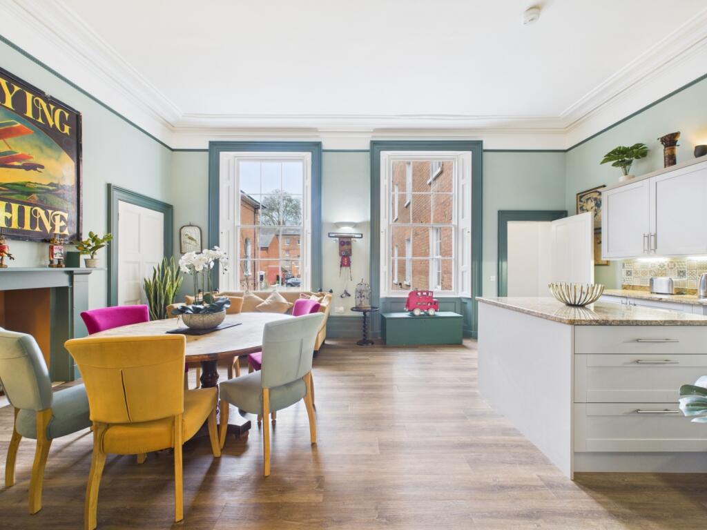 2 bed Apartment for rent in Gloucester. From CGT Lettings - Cheltenham 2 bed Apartment for rent in Gloucester. From CGT Lettings - Cheltenham