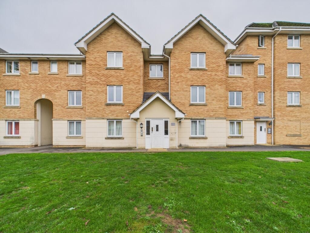 2 bed 1st Floor Flat for rent in Golden Valley. From CGT Lettings - Cheltenham