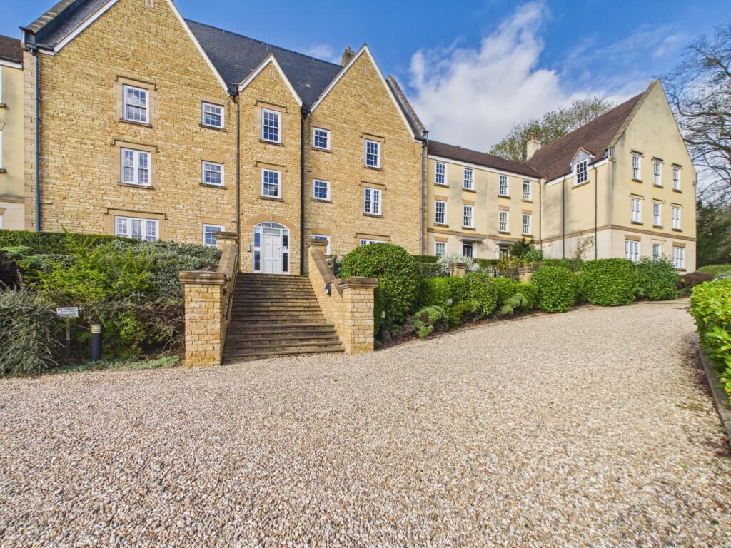 2 bed 1st Floor Flat for rent in Ryeford. From CGT Lettings - Cheltenham