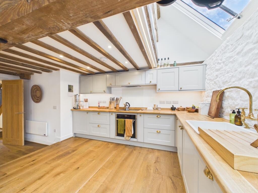 2 bed Mid Terraced House for rent in Nailsworth. From CGT Lettings - Cheltenham