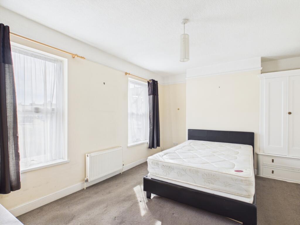 1 bed Mid Terraced House for rent in Cheltenham. From CGT Lettings - Cheltenham