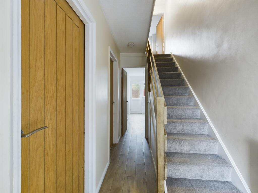 3 bed Detached for rent in Gloucester. From CGT Lettings - Cheltenham