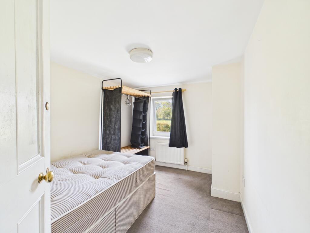 1 bed Mid Terraced House for rent in Cheltenham. From CGT Lettings - Cheltenham