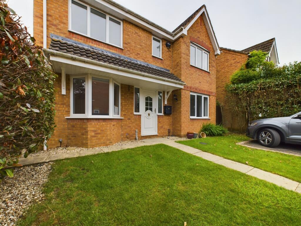 4 bed Mid Terraced House for rent in Hardwicke. From CGT Lettings - Cheltenham