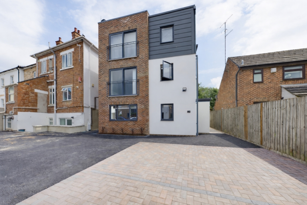 1 bed 1st Floor Flat for rent in . From CGT Lettings - Cheltenham