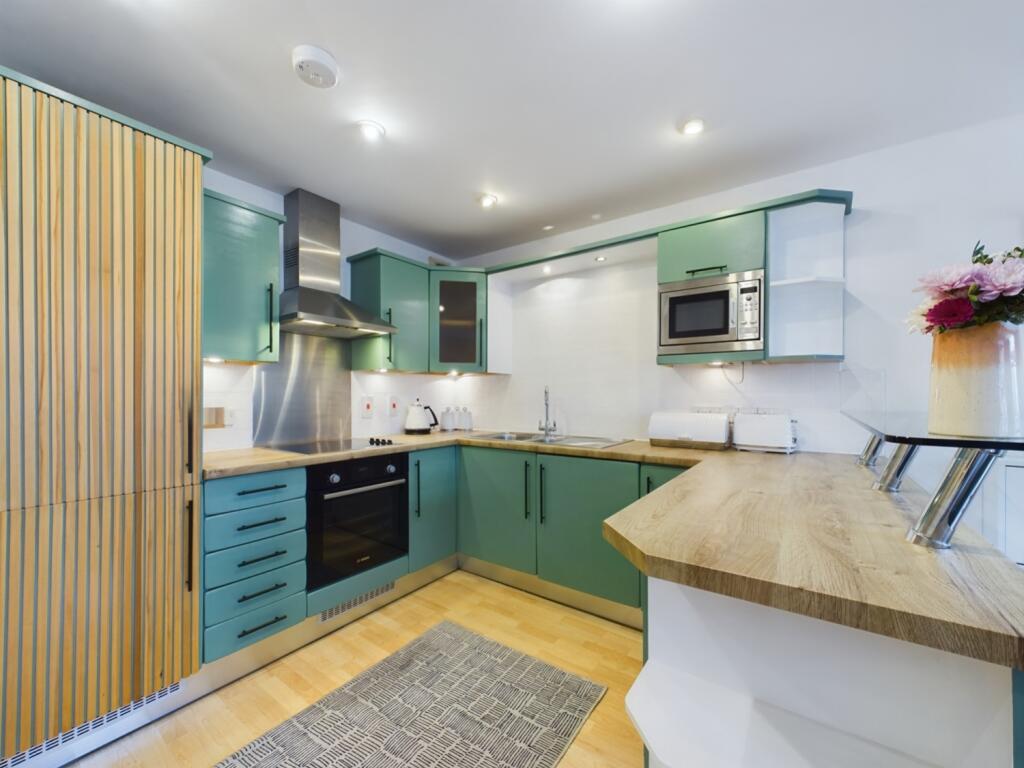 2 bed 1st Floor Flat for rent in Cheltenham. From CGT Lettings - Cheltenham