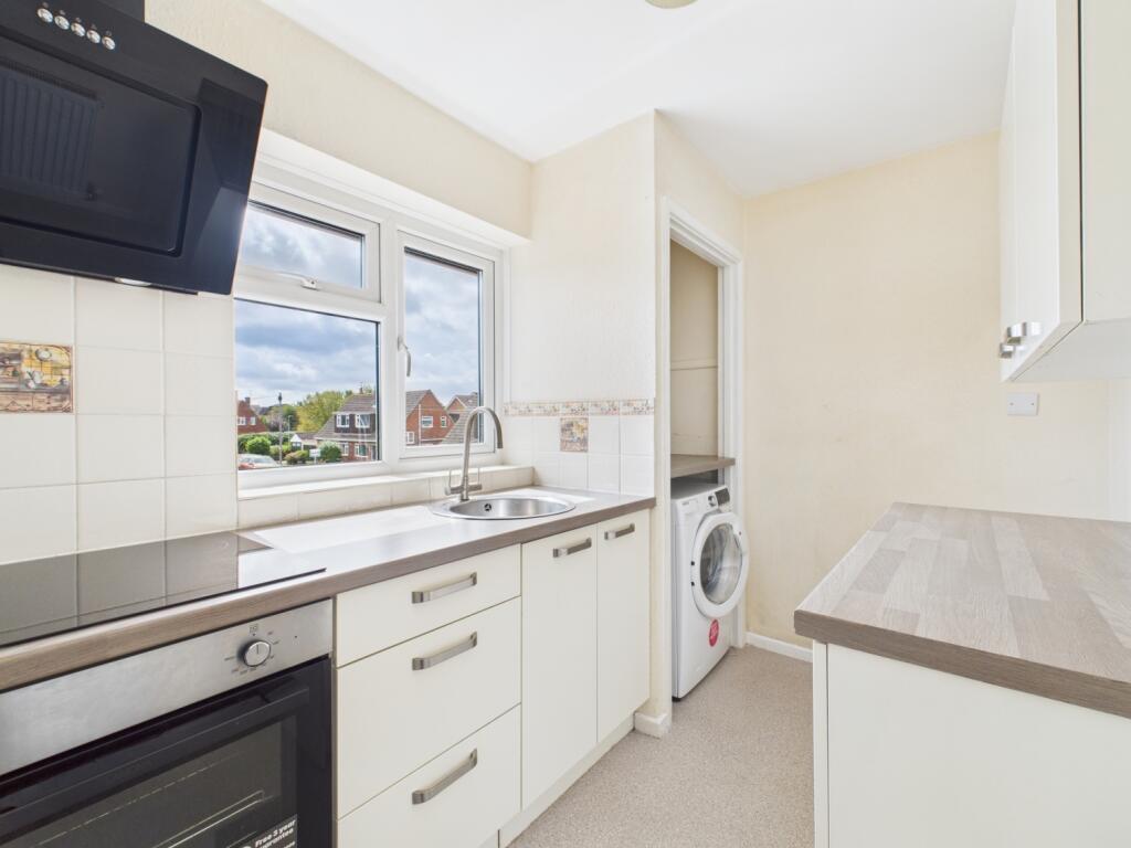 2 bed 1st Floor Flat for rent in Bamfurlong. From CGT Lettings - Cheltenham