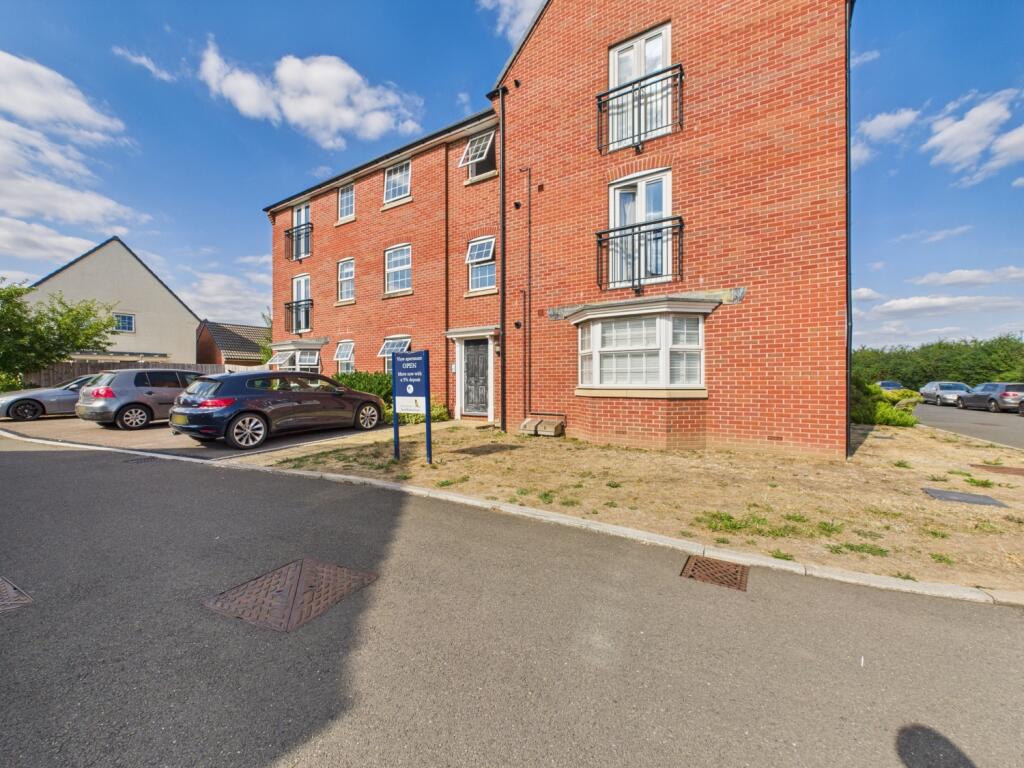 2 bed Apartment for rent in Gloucester. From CGT Lettings - Cheltenham